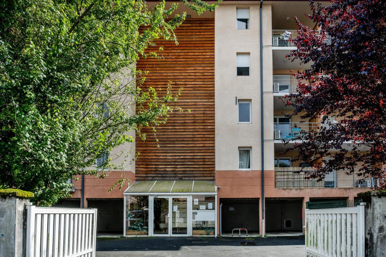 Appart. T 1 Bis, Centre Ville, Entierement Renove Лурд Екстер'єр фото